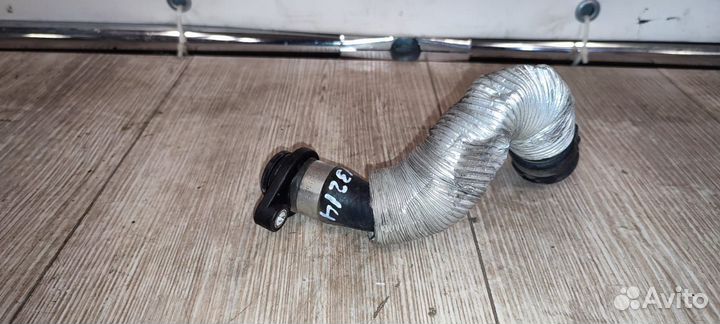 Патрубок вентиляции картера BMW 3 E90