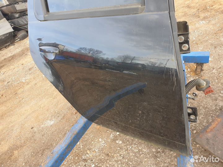 Дверь задняя правая Renault Duster Рено Дастер