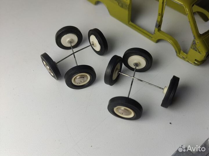 Запчасти коробки Раф А18 СССР 1:43