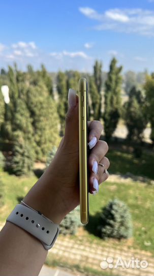 Телефон iPhone 11 128 gb