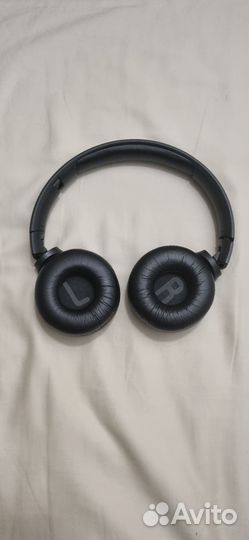 Беспроводные наушники jbl tune 560bt