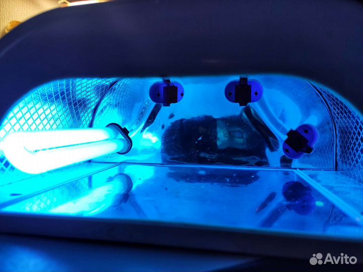 Уф-лампа для маникюра и педикюра