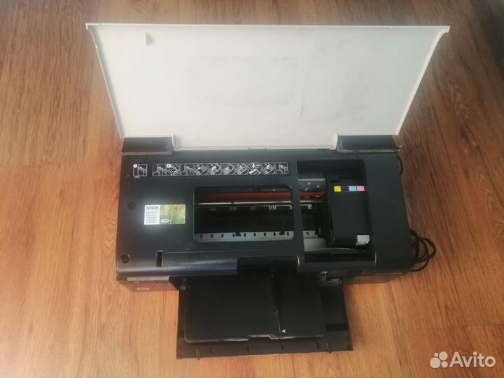 Цветной струйный принтер epson