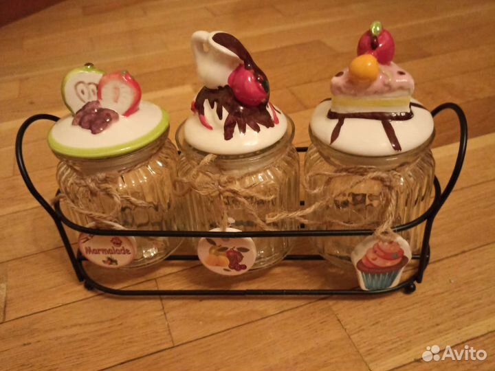 Набор из трёх банок в металл подставке 20*30