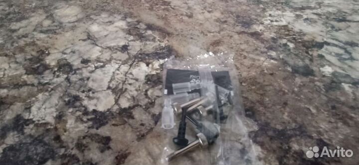 Крепёж, термопаста для кулера AeroCool