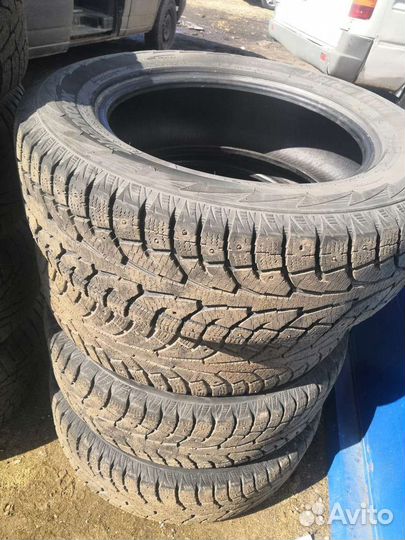 Hankook Winter I'Pike 235/65 R18 T