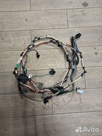 Проводка крышки багажника Chrysler Grand Voyager 5