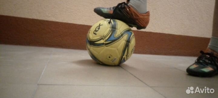 Футбольный мяч