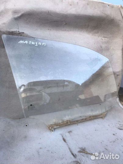Переднее правое стекло daewoo matiz