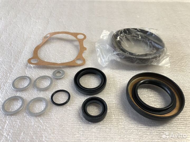 Комплект прокладок кпп toyota 0433128020