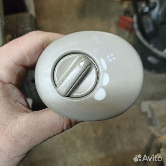 Блок управления зад печки Kia carnival 2002-2006