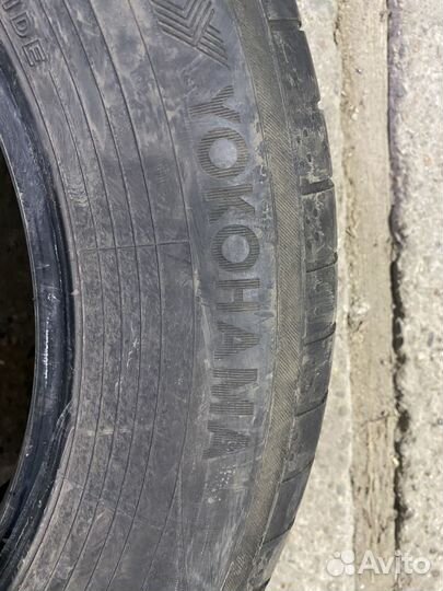 Yokohama BluEarth AE01 215/65 R17