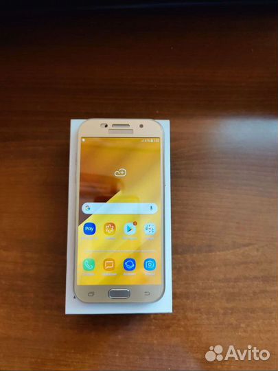 Телефон Samsung galaxy a5 2017