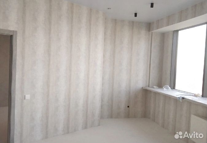 Поклейка обоев подготовка стен. Разводка электрик