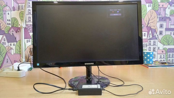 Монитор Samsung