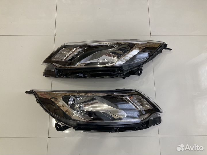 Фара (1шт) KIA RIO 3 (2015-2017)