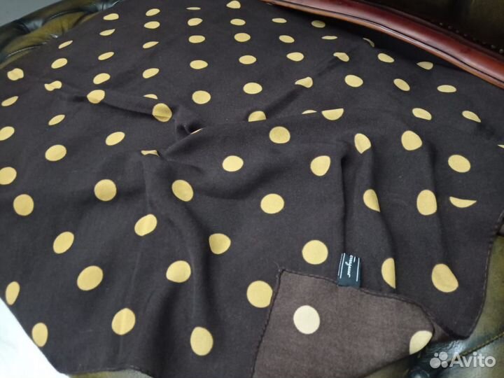 Платок 95 теплый salvatore ferragamo горох италия