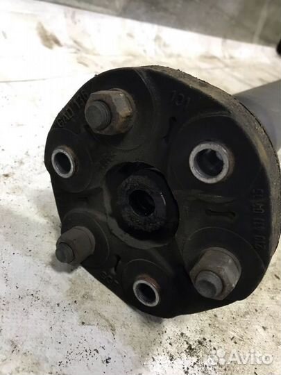 Кардан Mercedes W211 2114109406