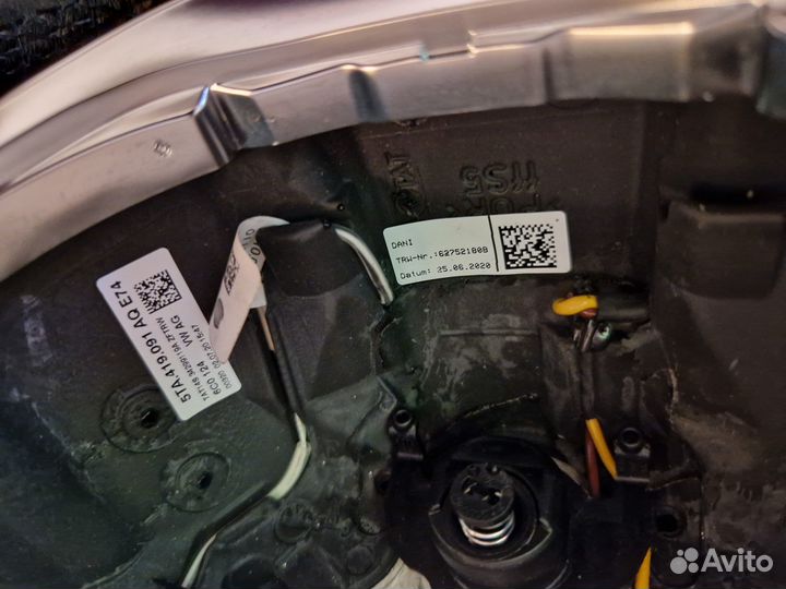 Руль Volkswagen с лепестками и подушкой безоп