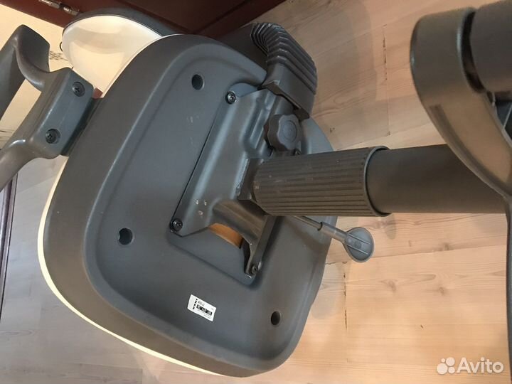 Кресло икеа для маникюра, косметолога