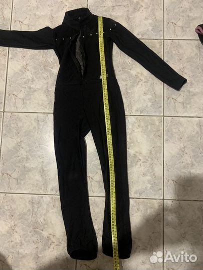 Продам комбинезон для фигурного катания 116-122