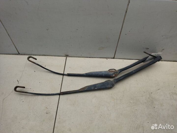 Поводок дворника передний Saab 9-5 седан B235