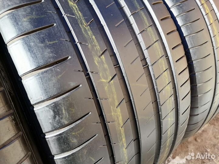 Michelin Pilot Super Sport ZP 295/35 R20