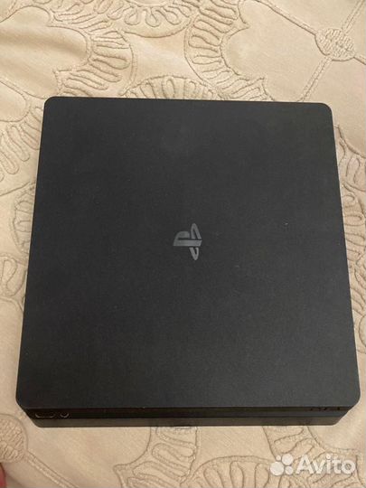 Игровая приставка ps4
