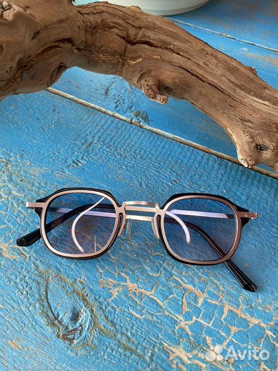 Очки солнцезащитные