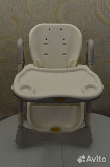 Детский стульчик для кормления