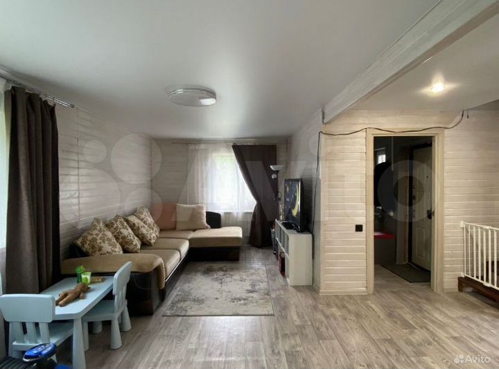 Дом 100 м² на участке 8,4 сот.