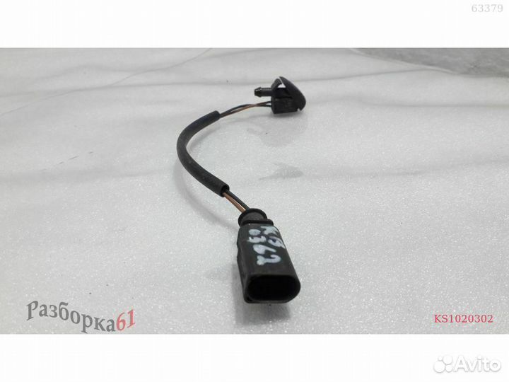 Форсунка омывателя стекла skoda fabia 2. с обогрев