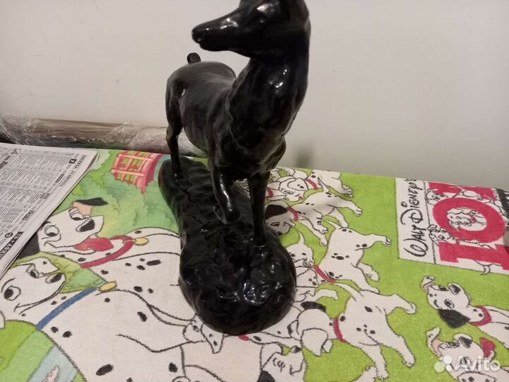 Винтажная скульптура оленя