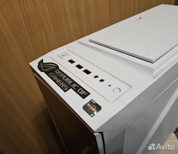 Корпус для пк Zalman R1