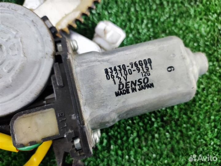 Стеклоподъемник передний правый Suzuki Ignis 2006