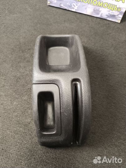 Центральная консоль Peugeot 206