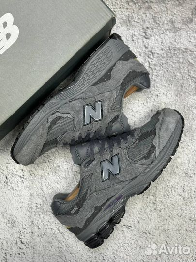 Кроссовки New Balance 2002R