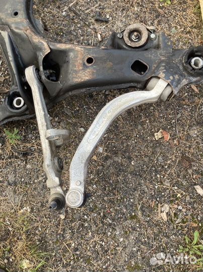 Подрамник передний Ауди a4 b5