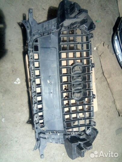 Ауди ку3 Q3 решетка бампера