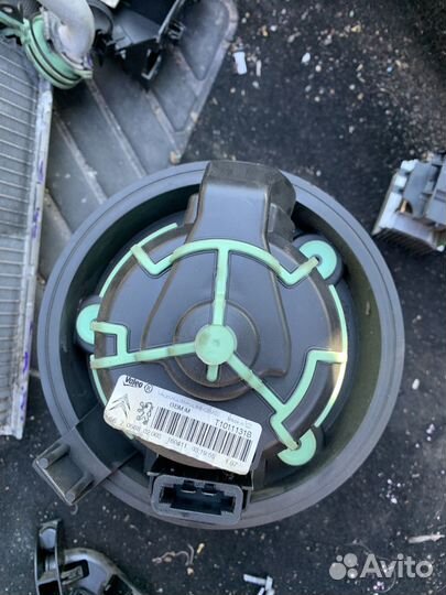 Моторчик печки Пежо 308