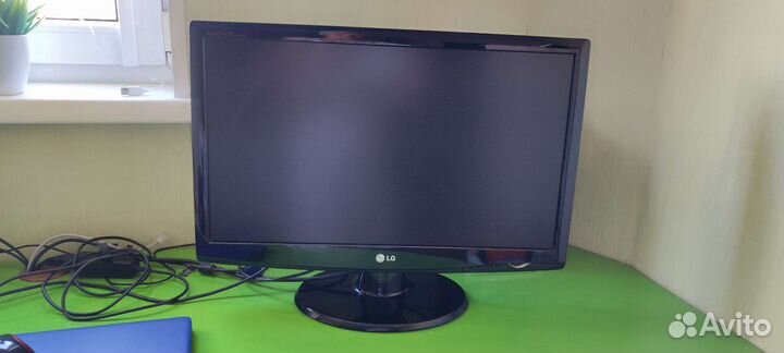 Монитор LG 24