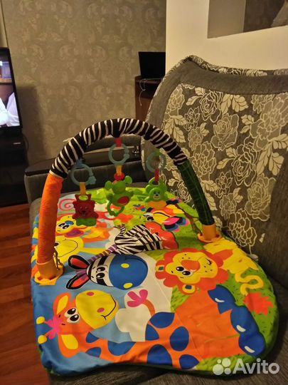 Развивающий коврик