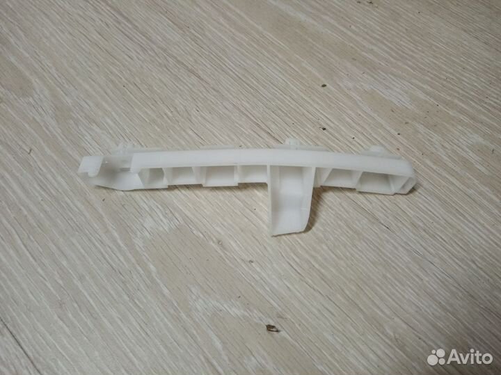 Кронштейн крепление бампера Nissan qashqai J10 Лев