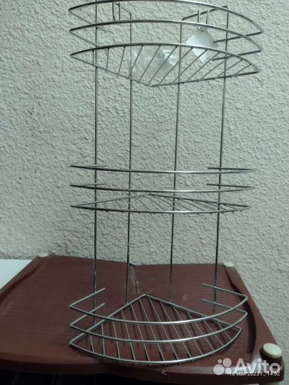 Угловая полка для ванной комнаты