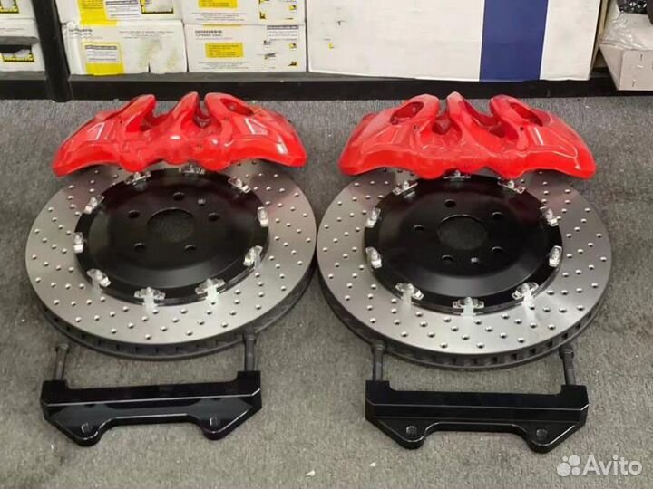 Тюнинг тормоза Honda Civic 10 Brembo M6 перед