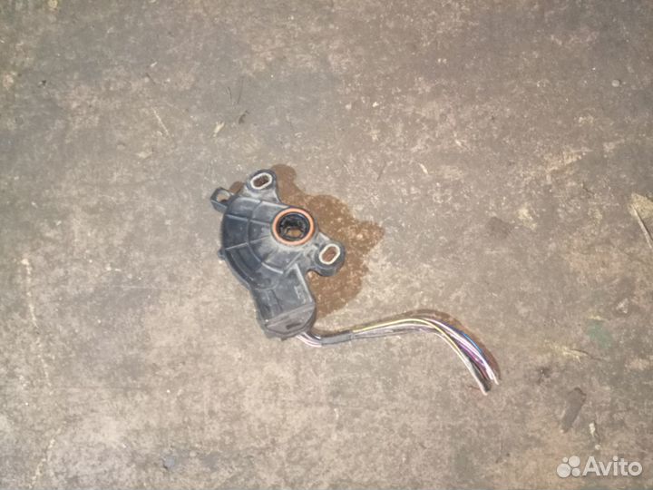 Датчик положения АКПП Colt Lancer Селектор Dingo 8