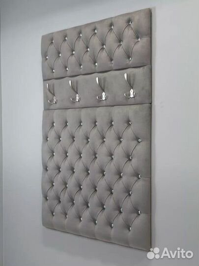 Вешалка настенная в каретной стяжке