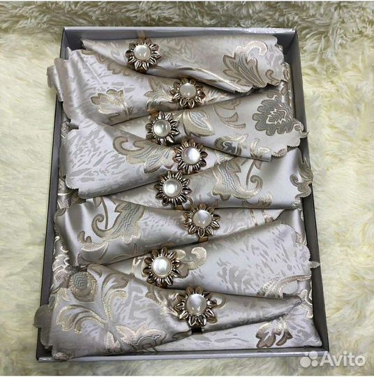 Скатерти тканевые и клеёнчатые