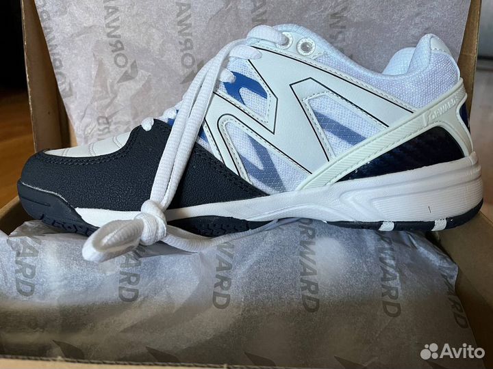 Кроссовки forward