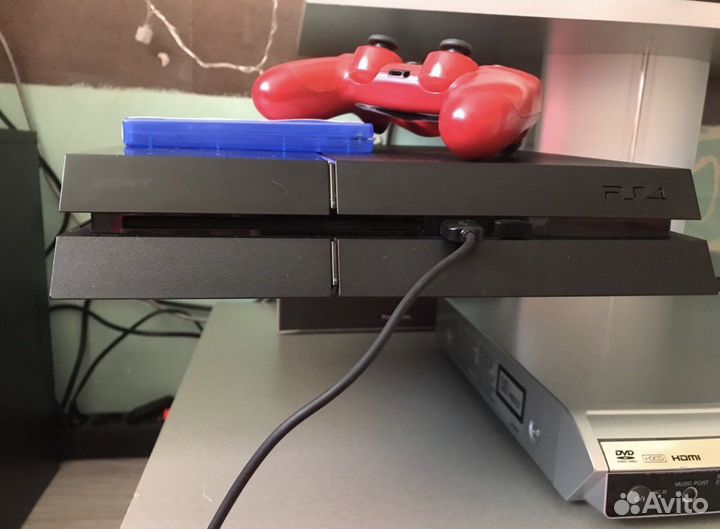 Sony PS4 с 3 дисками